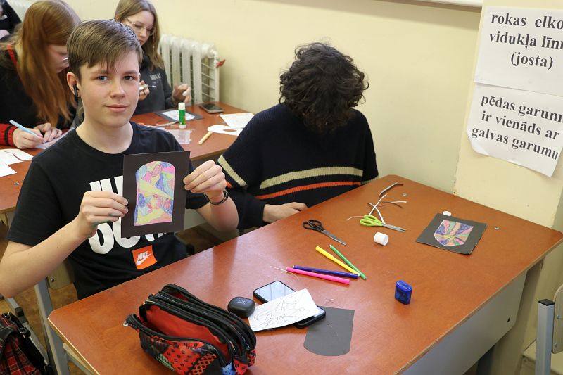 16.04.2024 Creating own artwork